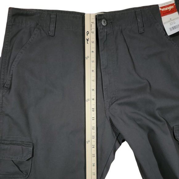 Wrangler Authentics Men's Premium Relaxed Fit Straight Leg Cargo Pant Sz 36X34 - Picture 9 of 11